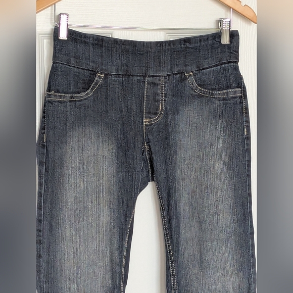 Suko Women's (Size 8P) Blue Partially Distressed Boot Cut Elastic Waist Jeans - Picture 7 of 12